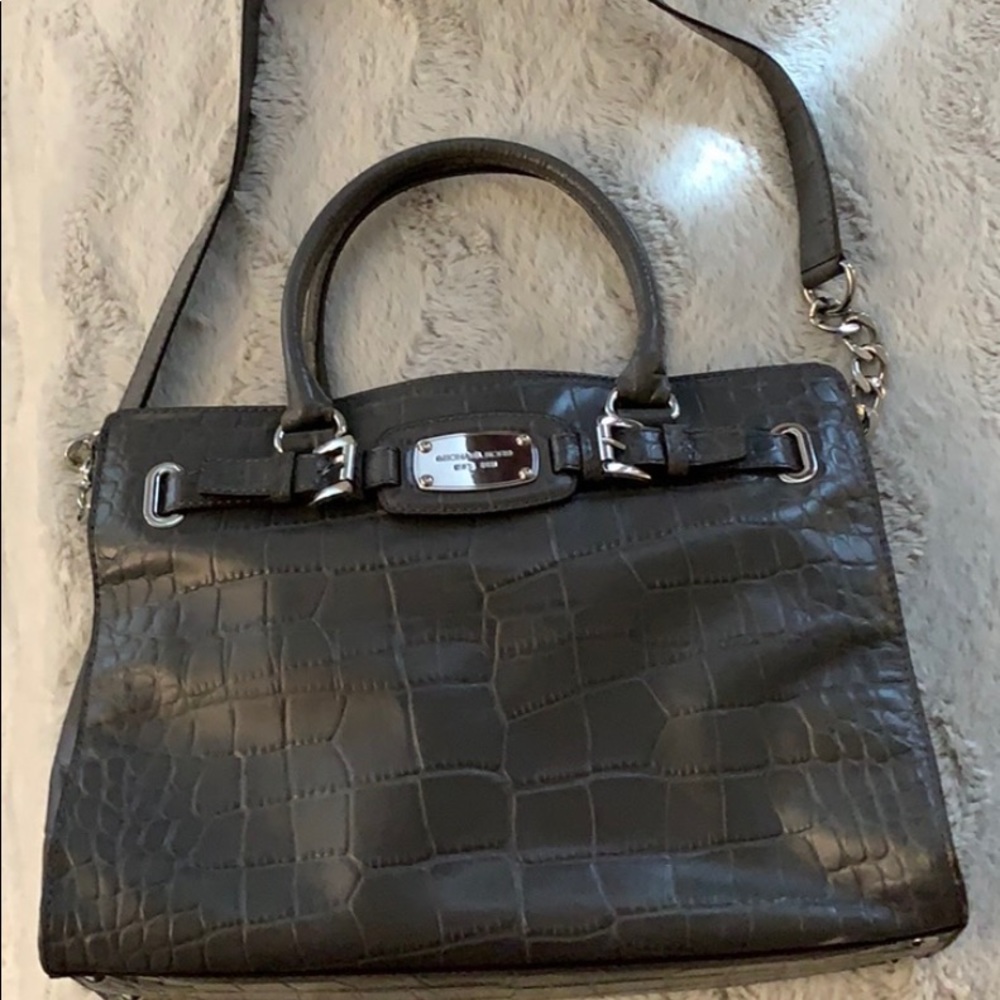 MICHAEL KORS SATCHEL